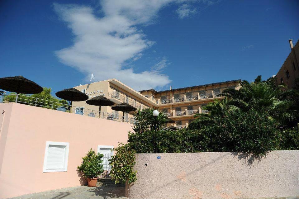 Hotel Magda Agia Marina  Zewnętrze zdjęcie